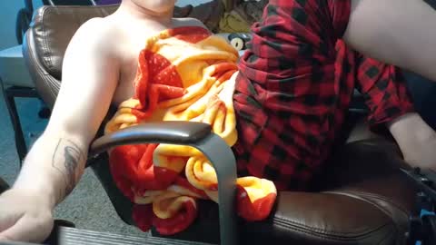 isaac online show from December 2024 12:08:02 PM