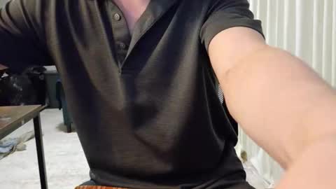 Snapshot of isaac_sheffield chatting on April 2026 10:09:01 AM isaac online show from April 2026 10:09:01 AM
