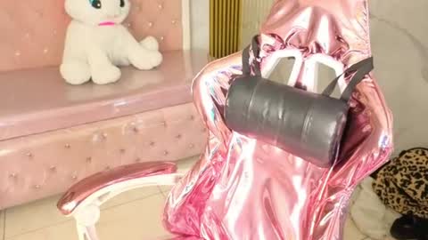 Snapshot of isabeau_s chatting on June 2026 01:31:01 PM isabeau_s online show from June 2026 01:31:01 PM