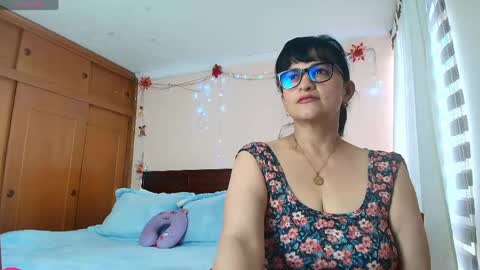 Isabeel Sofia online show from May 2026 09:22:01 PM
