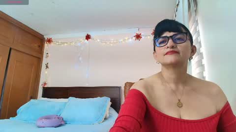 Isabeel Sofia online show from May 2026 06:09:01 PM
