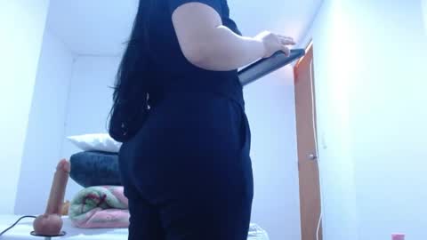 isabel online show from June 2026 06:52:01 PM