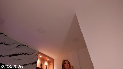 Isabel online show from March 2025 05:44:01 AM