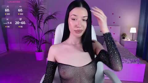 Snapshot of isabel_fontana chatting on February 2025 06:33:01 AM Bella online show from February 2025 06:33:01 AM