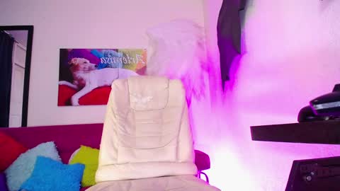 isabel online show from October 2025 02:47:02 PM