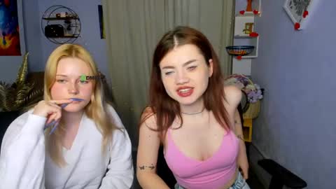 Snapshot of isabel_wave chatting on April 2026 07:22:02 PM isabel online show from April 2026 07:22:02 PM