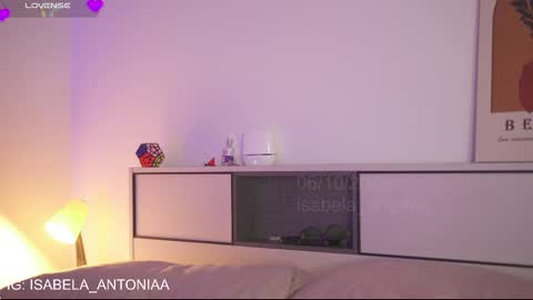    online show from October 2025 12:04:01 PM