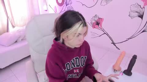 Snapshot of isabela_fiorelli chatting on October 2025 01:08:02 PM isabela_fiorelli online show from October 2025 01:08:02 PM