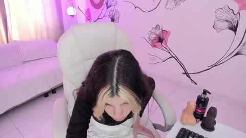 Snapshot of isabela_fiorelli chatting on October 2025 01:53:02 PM isabela_fiorelli online show from October 2025 01:53:02 PM