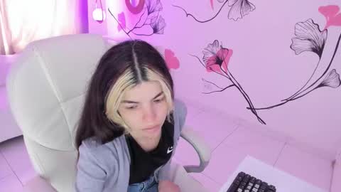 Snapshot of isabela_fiorelli chatting on October 2025 01:21:01 PM isabela_fiorelli online show from October 2025 01:21:01 PM