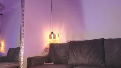 Isabela online show from April 2026 11:52:01 AM