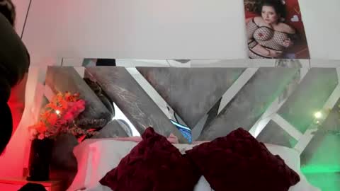 Mommy Isa online show from June 2026 01:57:02 PM