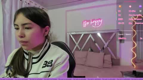 Snapshot of isabela_tay chatting on November 2025 11:31:02 AM ISABELA online show from November 2025 11:31:02 AM