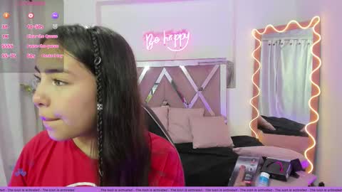 Snapshot of isabela_tay chatting on November 2025 11:40:02 AM ISABELA online show from November 2025 11:40:02 AM