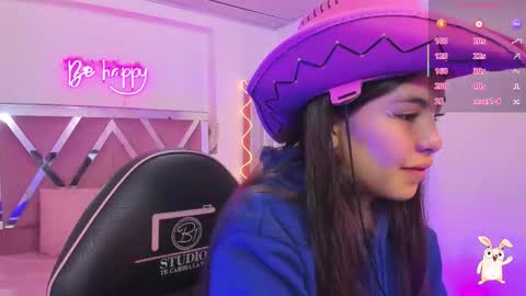 Snapshot of isabela_tay chatting on November 2025 11:46:02 AM ISABELA online show from November 2025 11:46:02 AM