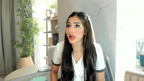 isabelastefano online show from May 2026 03:23:01 AM