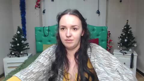 IsabelBlackberry online show from January 2025 12:24:01 PM