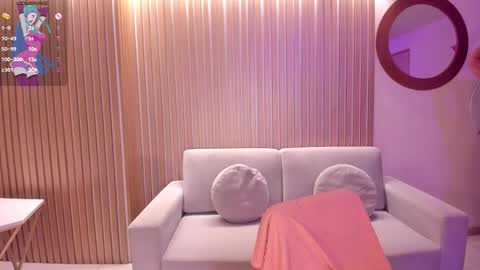 Snapshot of isabelbornner chatting on October 2025 07:11:01 PM Isabel Bornner online show from October 2025 07:11:01 PM