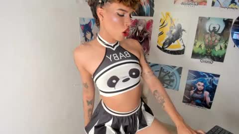 Snapshot of isabell_xstar chatting on December 2024 12:54:01 AM isa 3 online show from December 2024 12:54:01 AM