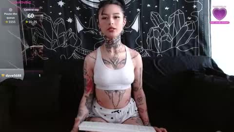    online show from October 2025 07:37:02 PM