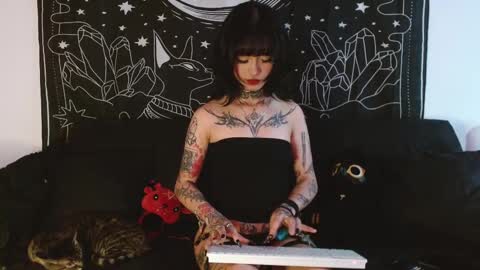    online show from November 2025 10:10:02 PM