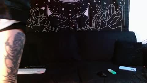    online show from November 2025 10:41:02 PM