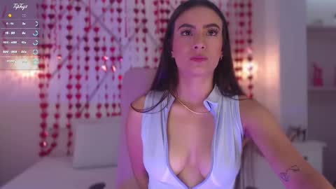 Isa  online show from February 2025 01:57:01 PM