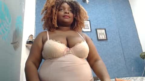 Snapshot of isabella_brown19 chatting on September 2025 11:14:01 AM ISABELLA online show from September 2025 11:14:01 AM