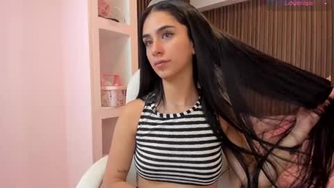Isabella Cooper online show from December 2024 04:49:02 PM