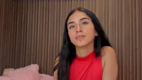 Isabella Cooper online show from January 2025 11:35:01 PM