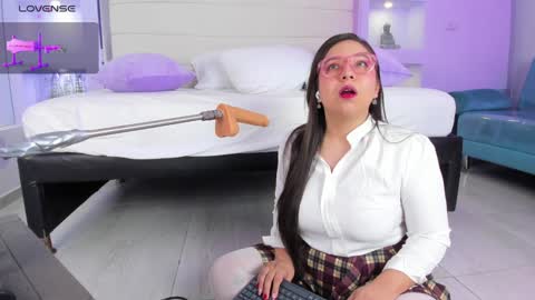 Isa online show from February 2025 03:33:01 AM