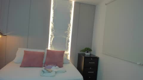 Snapshot of isabella_florez22 chatting on July 2026 02:15:02 AM Isabel florez online show from July 2026 02:15:02 AM