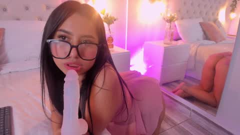   online show from February 2025 10:12:01 PM