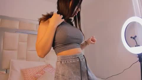 Snapshot of isabella_gomez11 chatting on December 2025 04:14:02 PM isabella_gomez11 online show from December 2025 04:14:02 PM