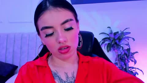 Snapshot of isabella_hv chatting on June 2026 07:03:02 PM ISABELLA online show from June 2026 07:03:02 PM