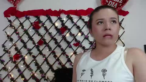 Snapshot of isabella_jaramillo chatting on June 2026 05:26:01 PM isabella_jaramillo online show from June 2026 05:26:01 PM