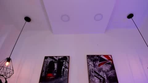 Snapshot of isabella_lopez_ chatting on February 2025 03:08:01 PM Isabel Lopez online show from February 2025 03:08:01 PM