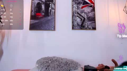 Snapshot of isabella_lopez_ chatting on February 2025 12:08:01 PM Isabel Lopez online show from February 2025 12:08:01 PM