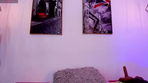 Snapshot of isabella_lopez_ chatting on February 2025 12:09:02 PM Isabel Lopez online show from February 2025 12:09:02 PM