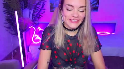 Snapshot of isabella_lure chatting on October 2025 08:55:02 AM Isabella online show from October 2025 08:55:02 AM