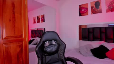 Isabella Moon9 online show from February 2026 11:39:01 AM