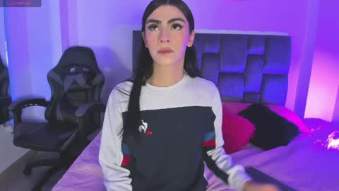Snapshot of isabella_moon9 chatting on April 2026 12:19:02 PM Isabella Moon9 online show from April 2026 12:19:02 PM