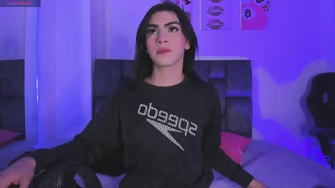 Snapshot of isabella_moon9 chatting on May 2026 11:26:02 AM Isabella Moon9 online show from May 2026 11:26:02 AM