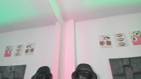 Snapshot of isabella_moon9 chatting on May 2026 11:27:02 AM Isabella Moon9 online show from May 2026 11:27:02 AM