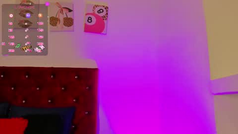 Isabella Moon9 online show from July 2026 12:42:02 PM