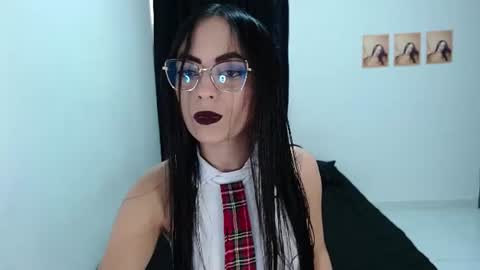 isabella_piercee online show from August 2026 10:12:01 PM