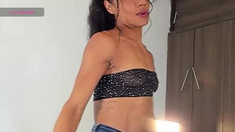 Snapshot of isabella_savina chatting on February 2026 07:01:02 PM Isabella online show from February 2026 07:01:02 PM