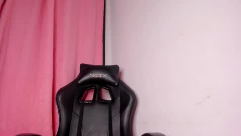 isabella online show from October 2025 02:20:02 AM