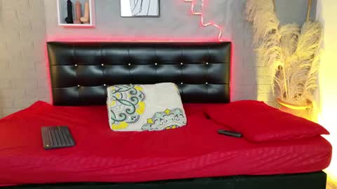 isabella_tayllor_ online show from May 2026 10:27:02 PM