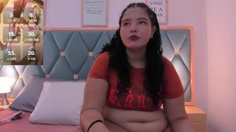 Snapshot of isabella_walton_ chatting on November 2025 11:10:01 AM Bella online show from November 2025 11:10:01 AM